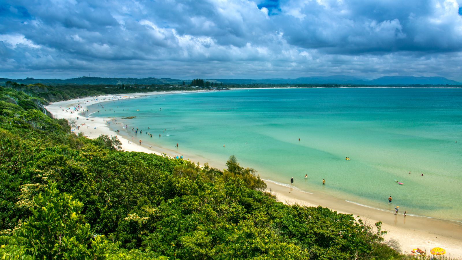 Main Beach in Byron right in the Town Centre | Attraction | JumpOn