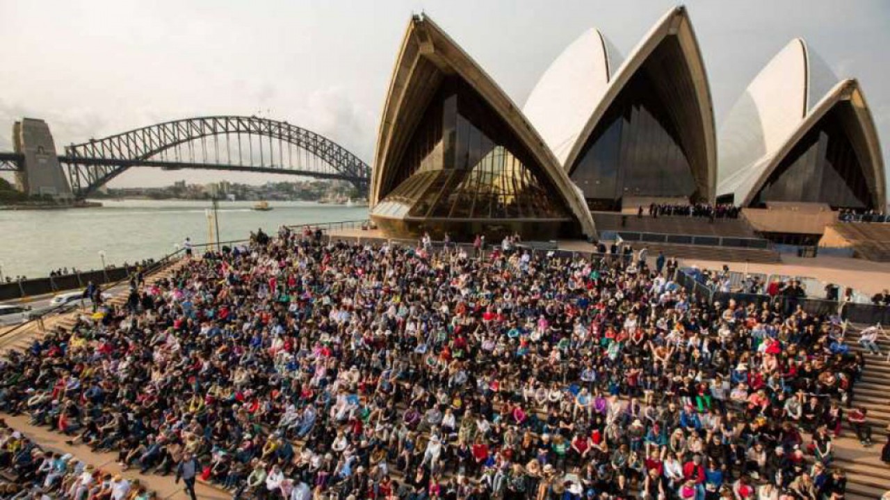 Sydney Opera House - Forecourt | Attraction | JumpOn